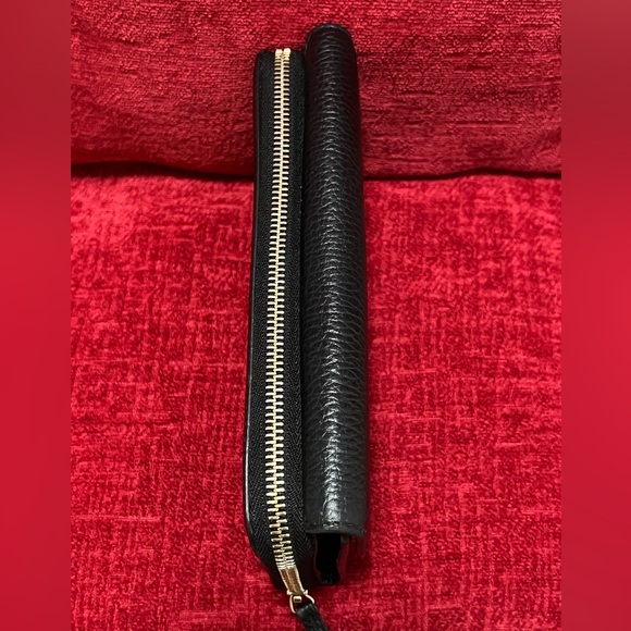 GUCCI AUTHENTIC BLACK TRIFOLD AND ZIPPY WALLET. EUC. - Picture 14 of 15